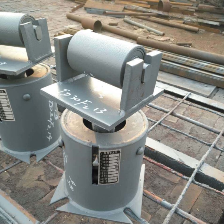 TD 滚轴可变弹簧支吊架